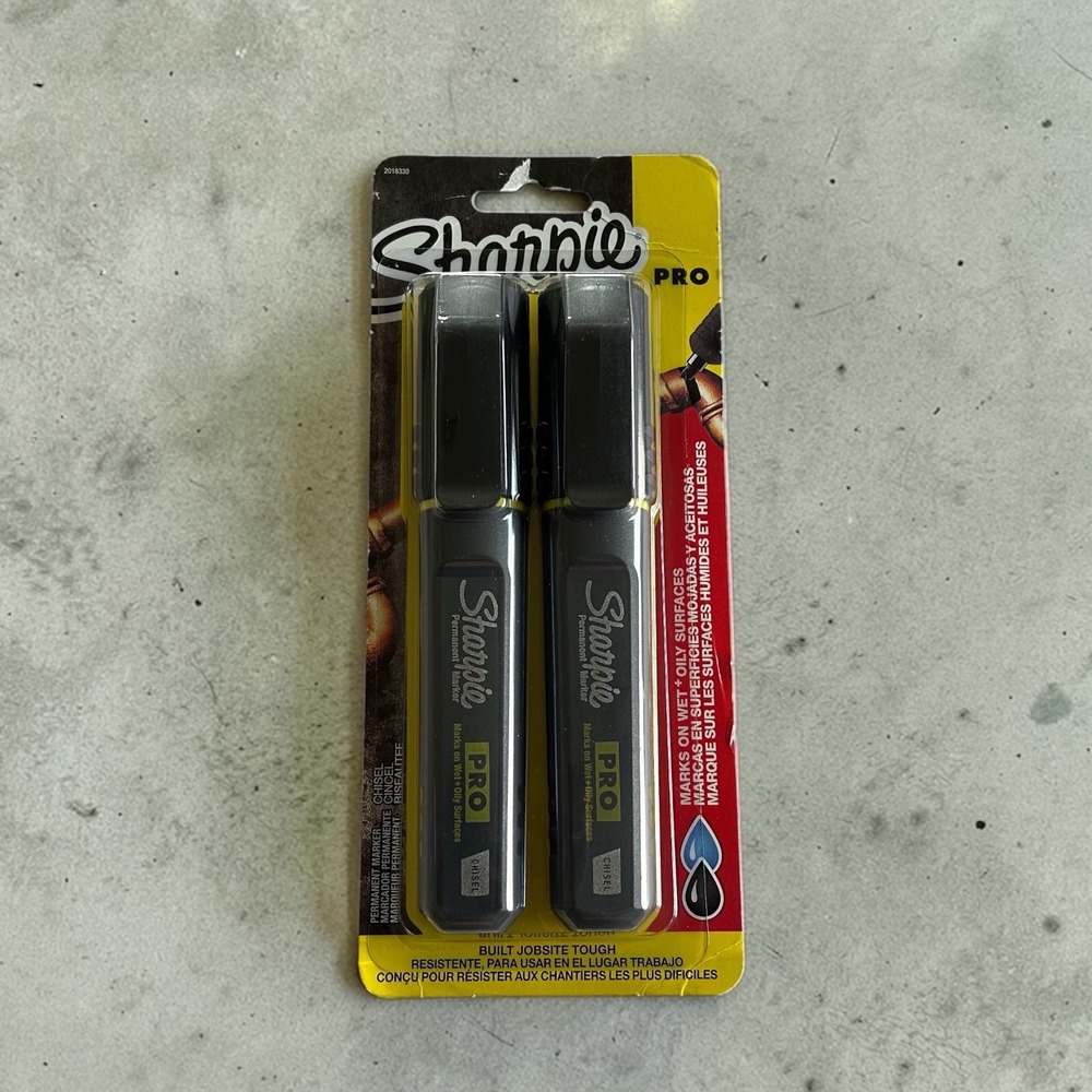 Sharpie‎ PRO Permanent Markers Black Chisel Tip 2 Count 2151565 Marks Wet Oily